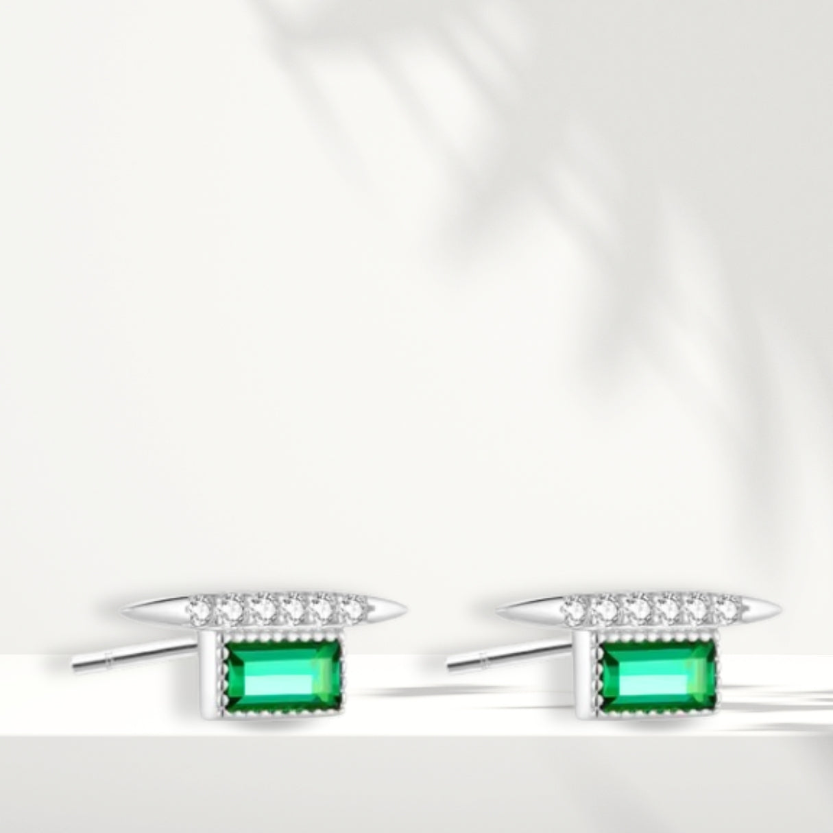 Orecchini in argento bianco