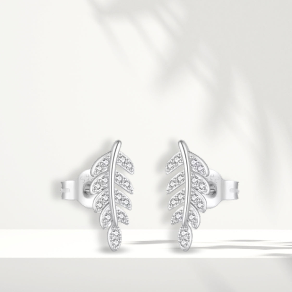 Orecchini in argento bianco