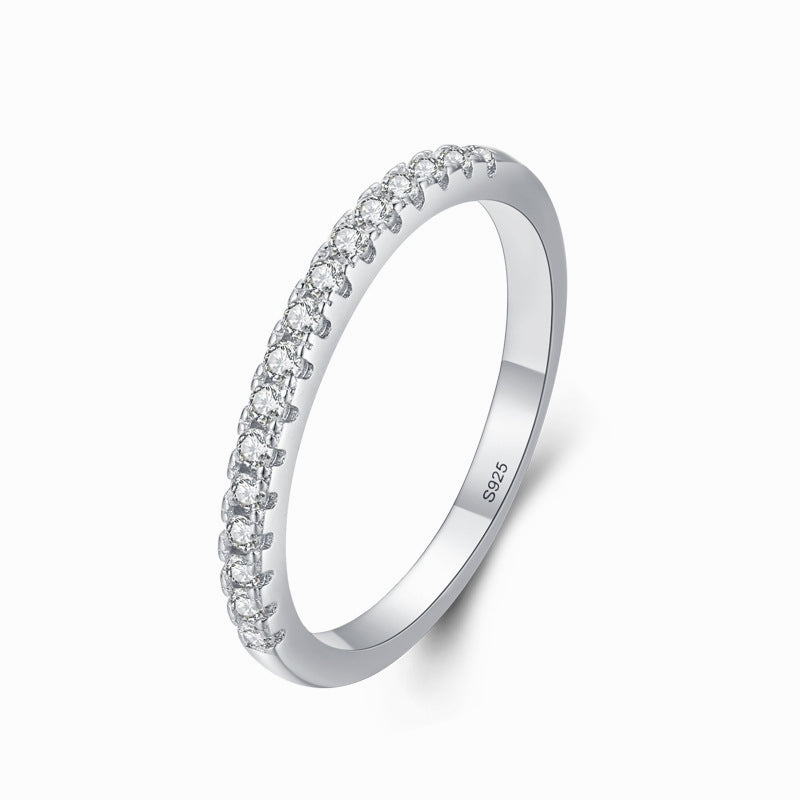 Anello in argento bianco